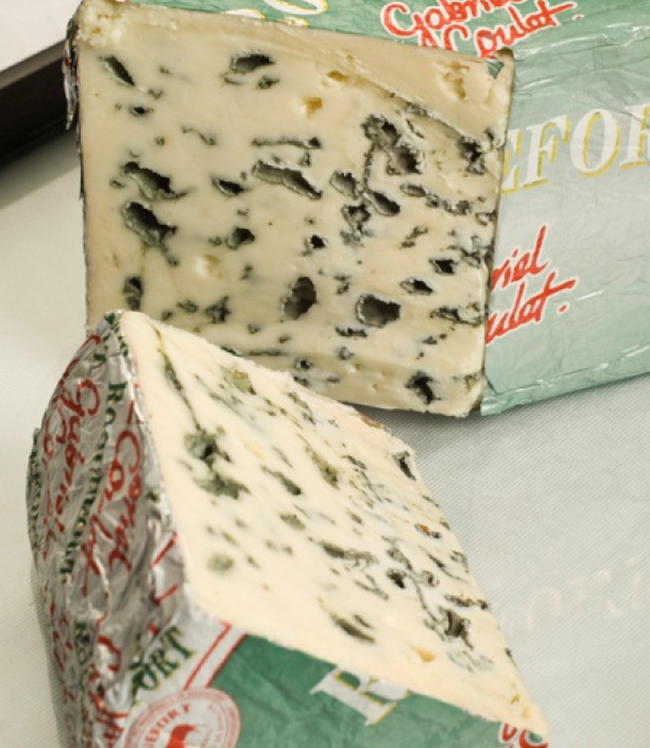 roquefort aop french blue raw milk cheese 100g the red cow